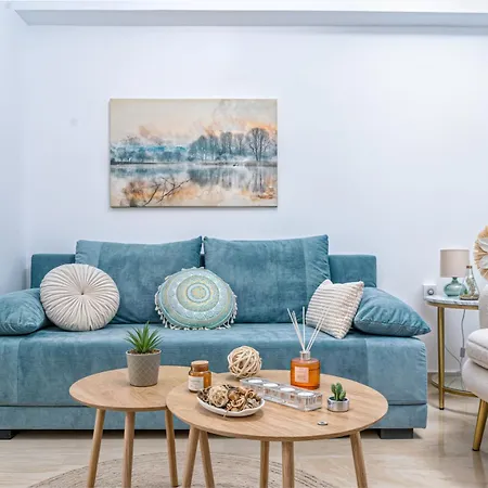 Urban Bliss 77 - Outskirts