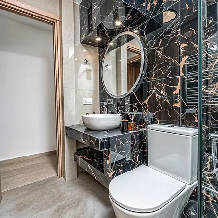 Urban Bliss 77 - Outskirts Apartman *